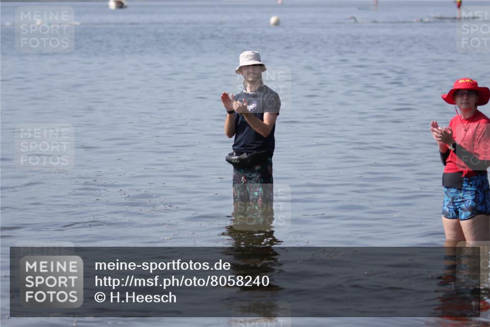 22.06.2025 - Viking Triathlon H.Heesch http://msf.ph/oto/8058240 22.06.2025 10:22:56 Schwimmen  meine-sportfotos.de
