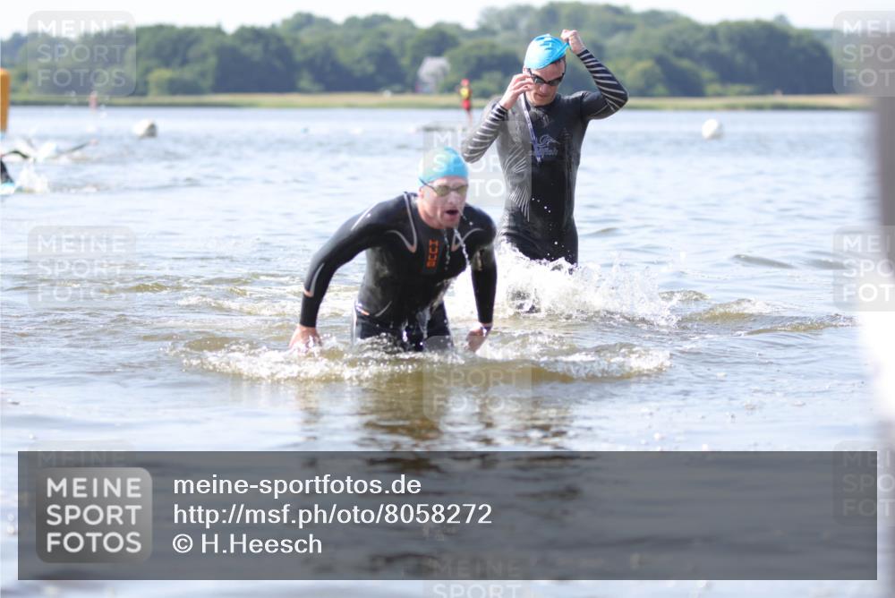 22.06.2025 - Viking Triathlon H.Heesch http://msf.ph/oto/8058272 22.06.2025 10:25:00 Schwimmen 4, 521 meine-sportfotos.de