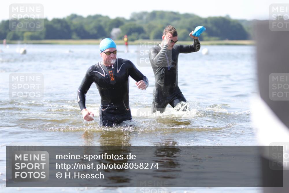 22.06.2025 - Viking Triathlon H.Heesch http://msf.ph/oto/8058274 22.06.2025 10:25:00 Schwimmen 4, 521 meine-sportfotos.de