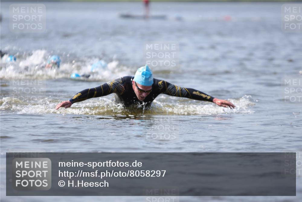 22.06.2025 - Viking Triathlon H.Heesch http://msf.ph/oto/8058297 22.06.2025 10:25:31 Schwimmen 2, 10, 122, 420, 455, 485, 544, 557, 641 meine-sportfotos.de