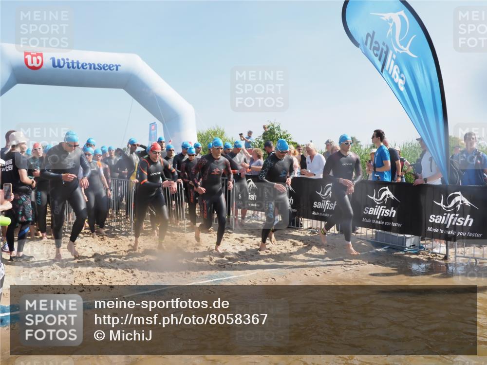 22.06.2025 - Viking Triathlon MichiJ http://msf.ph/oto/8058367 22.06.2025 10:02:47 Schwimmen 40, 98, 161, 164, 264, 323, 340, 366, 427, 429, 430, 486, 548, 552, 608 meine-sportfotos.de