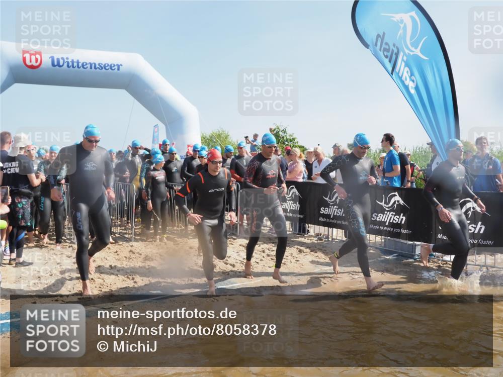 22.06.2025 - Viking Triathlon MichiJ http://msf.ph/oto/8058378 22.06.2025 10:02:47 Schwimmen 40, 98, 161, 164, 264, 323, 340, 366, 427, 429, 430, 486, 548, 552, 608 meine-sportfotos.de