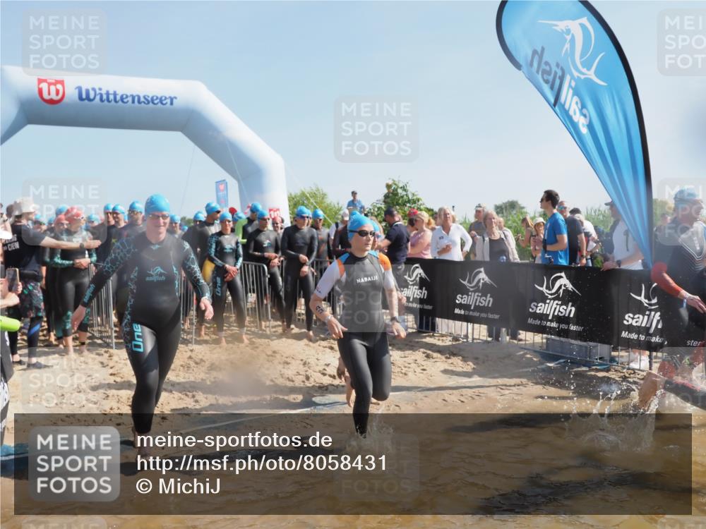 22.06.2025 - Viking Triathlon MichiJ http://msf.ph/oto/8058431 22.06.2025 10:02:52 Schwimmen 5, 40, 43, 98, 154, 164, 323, 340, 430, 475, 486, 548, 552, 554, 608 meine-sportfotos.de