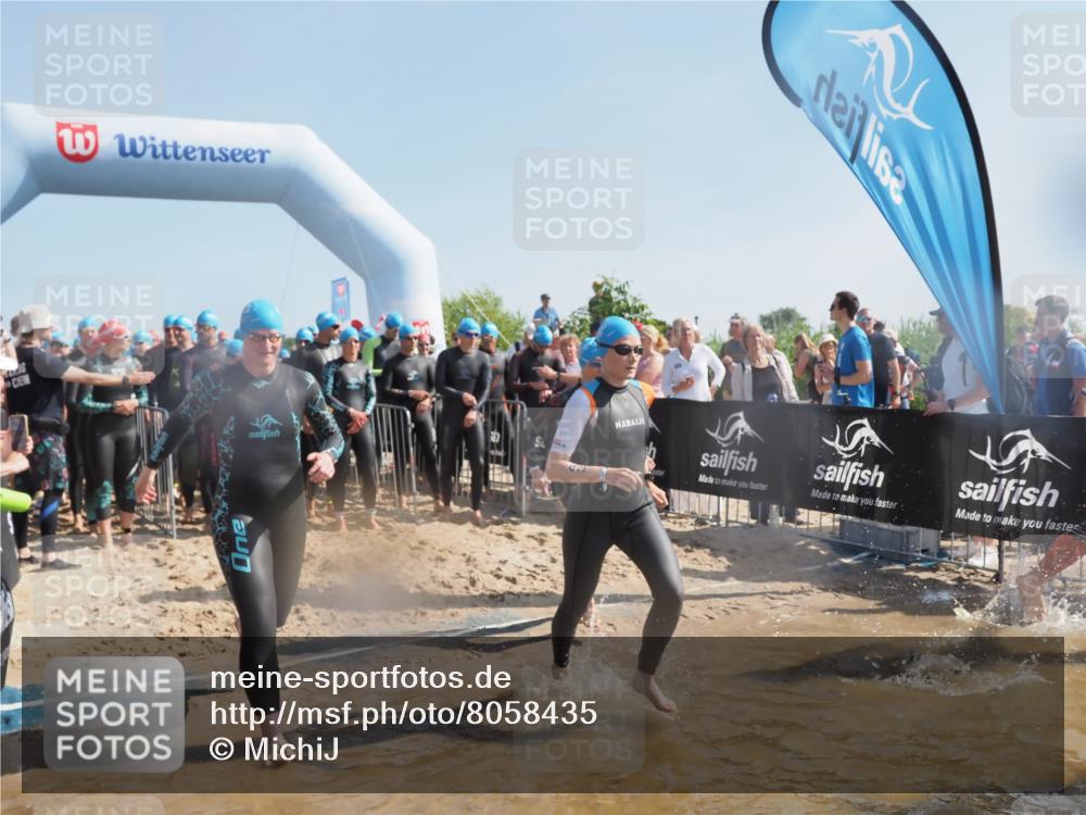 22.06.2025 - Viking Triathlon MichiJ http://msf.ph/oto/8058435 22.06.2025 10:02:52 Schwimmen 5, 40, 43, 98, 154, 164, 323, 340, 430, 475, 486, 548, 552, 554, 608 meine-sportfotos.de