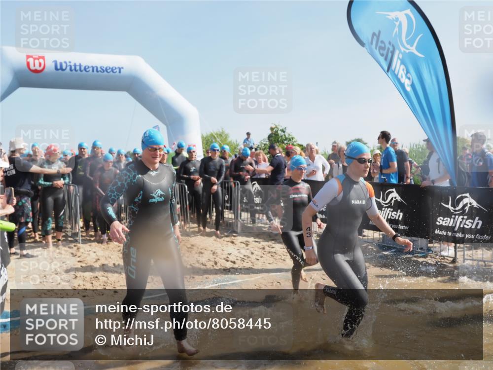 22.06.2025 - Viking Triathlon MichiJ http://msf.ph/oto/8058445 22.06.2025 10:02:52 Schwimmen 5, 40, 43, 98, 154, 164, 323, 340, 430, 475, 486, 548, 552, 554, 608 meine-sportfotos.de