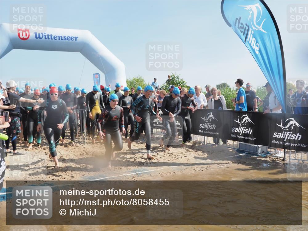 22.06.2025 - Viking Triathlon MichiJ http://msf.ph/oto/8058455 22.06.2025 10:02:55 Schwimmen 5, 40, 43, 47, 101, 154, 164, 233, 340, 398, 475, 548, 554, 608, 632 meine-sportfotos.de