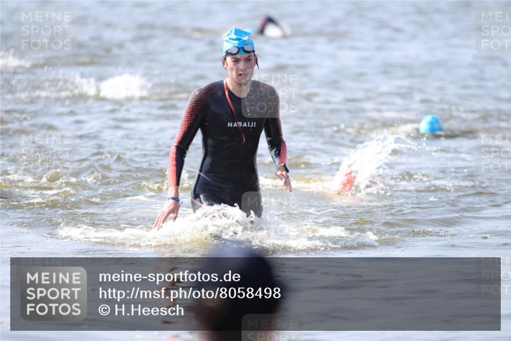 22.06.2025 - Viking Triathlon H.Heesch http://msf.ph/oto/8058498 22.06.2025 10:27:26 Schwimmen 1, 176, 272, 286, 611 meine-sportfotos.de