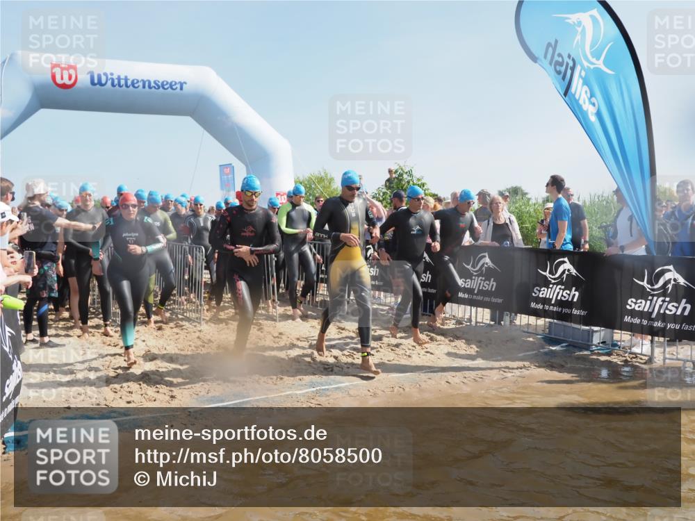 22.06.2025 - Viking Triathlon MichiJ http://msf.ph/oto/8058500 22.06.2025 10:03:01 Schwimmen 5, 43, 47, 101, 154, 177, 204, 233, 349, 398, 475, 478, 554, 602, 632 meine-sportfotos.de