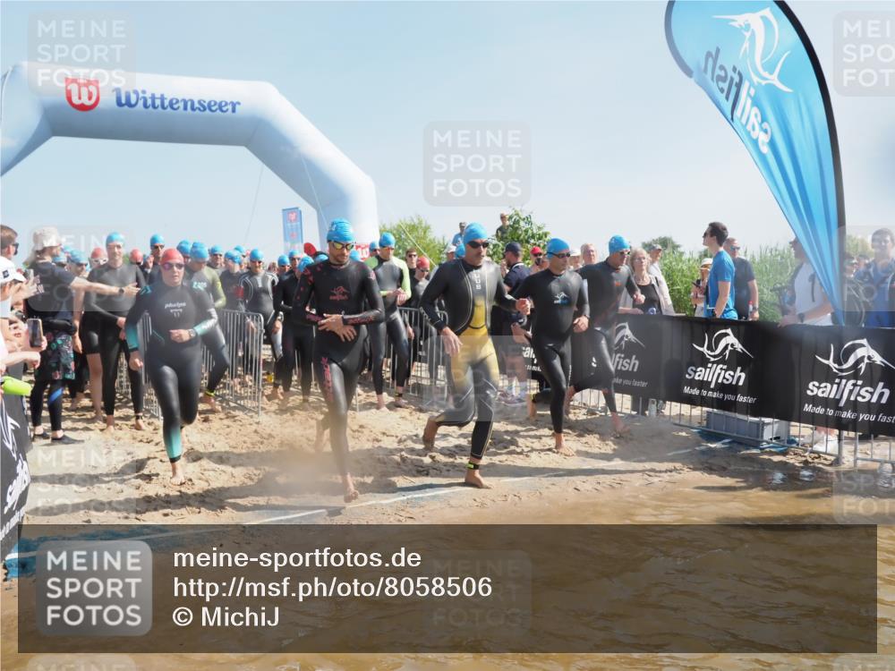 22.06.2025 - Viking Triathlon MichiJ http://msf.ph/oto/8058506 22.06.2025 10:03:01 Schwimmen 5, 43, 47, 101, 154, 177, 204, 233, 349, 398, 475, 478, 554, 602, 632 meine-sportfotos.de