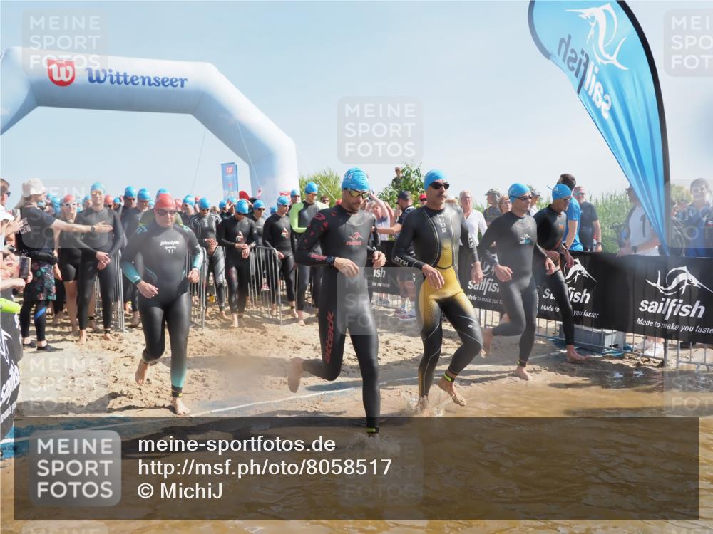 22.06.2025 - Viking Triathlon MichiJ http://msf.ph/oto/8058517 22.06.2025 10:03:01 Schwimmen 5, 43, 47, 101, 154, 177, 204, 233, 349, 398, 475, 478, 554, 602, 632 meine-sportfotos.de