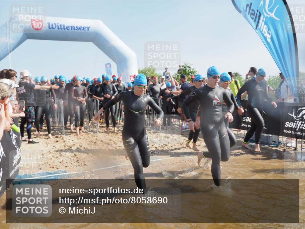 22.06.2025 - Viking Triathlon MichiJ http://msf.ph/oto/8058690 22.06.2025 10:03:22 Schwimmen 20, 25, 34, 88, 89, 134, 163, 229, 251, 324, 332, 348, 540, 636, 660 meine-sportfotos.de