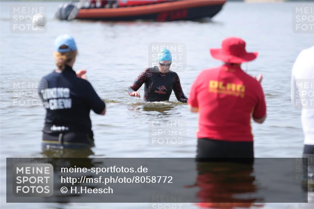 22.06.2025 - Viking Triathlon H.Heesch http://msf.ph/oto/8058772 22.06.2025 11:13:45 Schwimmen  meine-sportfotos.de