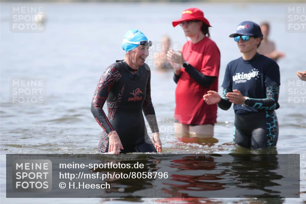 22.06.2025 - Viking Triathlon H.Heesch http://msf.ph/oto/8058796 22.06.2025 11:14:01 Schwimmen  meine-sportfotos.de
