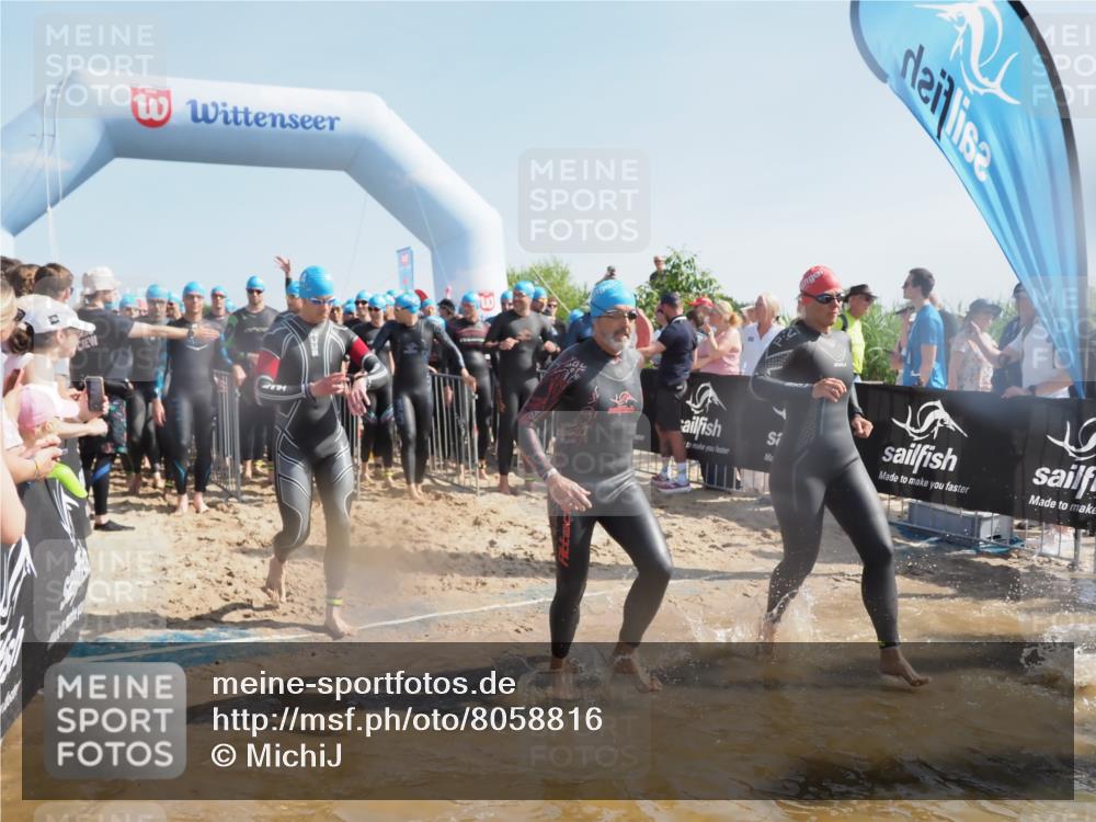 22.06.2025 - Viking Triathlon MichiJ http://msf.ph/oto/8058816 22.06.2025 10:03:37 Schwimmen 42, 58, 62, 79, 148, 179, 182, 221, 434, 454, 556, 619, 635, 645, 659 meine-sportfotos.de