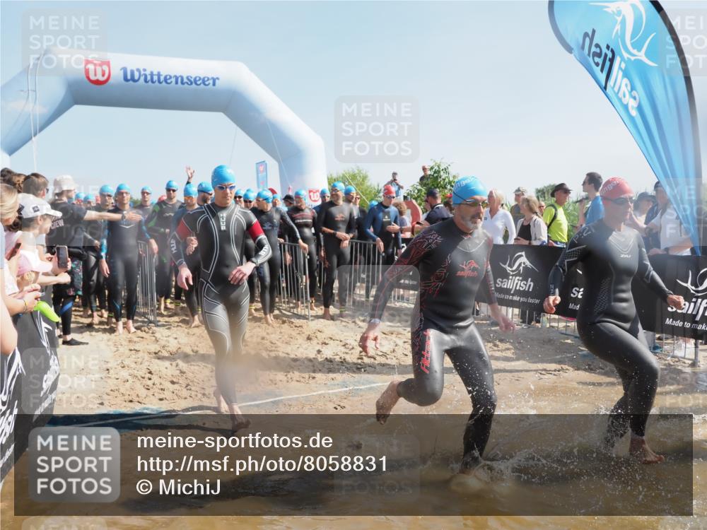 22.06.2025 - Viking Triathlon MichiJ http://msf.ph/oto/8058831 22.06.2025 10:03:37 Schwimmen 42, 58, 62, 79, 148, 179, 182, 221, 434, 454, 556, 619, 635, 645, 659 meine-sportfotos.de