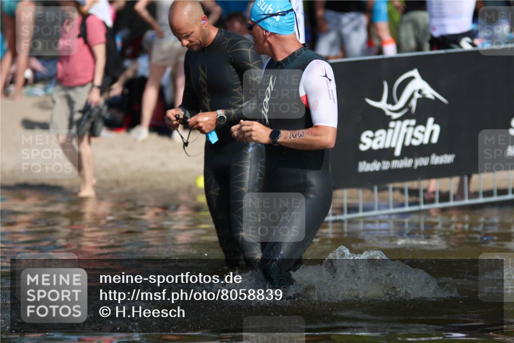 22.06.2025 - Viking Triathlon H.Heesch http://msf.ph/oto/8058839 22.06.2025 09:34:36 Schwimmen  meine-sportfotos.de
