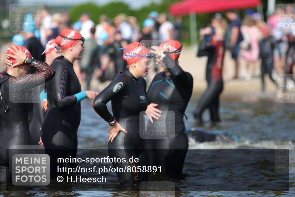 22.06.2025 - Viking Triathlon H.Heesch http://msf.ph/oto/8058891 22.06.2025 09:42:13 Schwimmen  meine-sportfotos.de