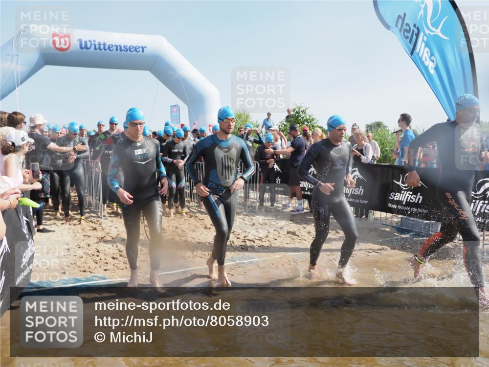 22.06.2025 - Viking Triathlon MichiJ http://msf.ph/oto/8058903 22.06.2025 10:03:42 Schwimmen 58, 62, 79, 108, 148, 157, 179, 296, 434, 456, 619, 635, 645, 648, 659 meine-sportfotos.de