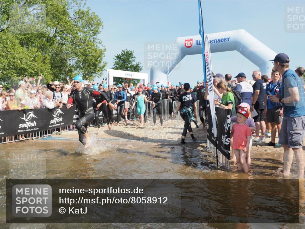 22.06.2025 - Viking Triathlon KatJ http://msf.ph/oto/8058912 22.06.2025 10:00:15 Schwimmen 2, 4, 10, 49, 81, 100, 122, 329, 420, 485, 521, 544, 609, 611 meine-sportfotos.de