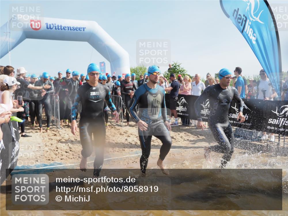 22.06.2025 - Viking Triathlon MichiJ http://msf.ph/oto/8058919 22.06.2025 10:03:42 Schwimmen 58, 62, 79, 108, 148, 157, 179, 296, 434, 456, 619, 635, 645, 648, 659 meine-sportfotos.de