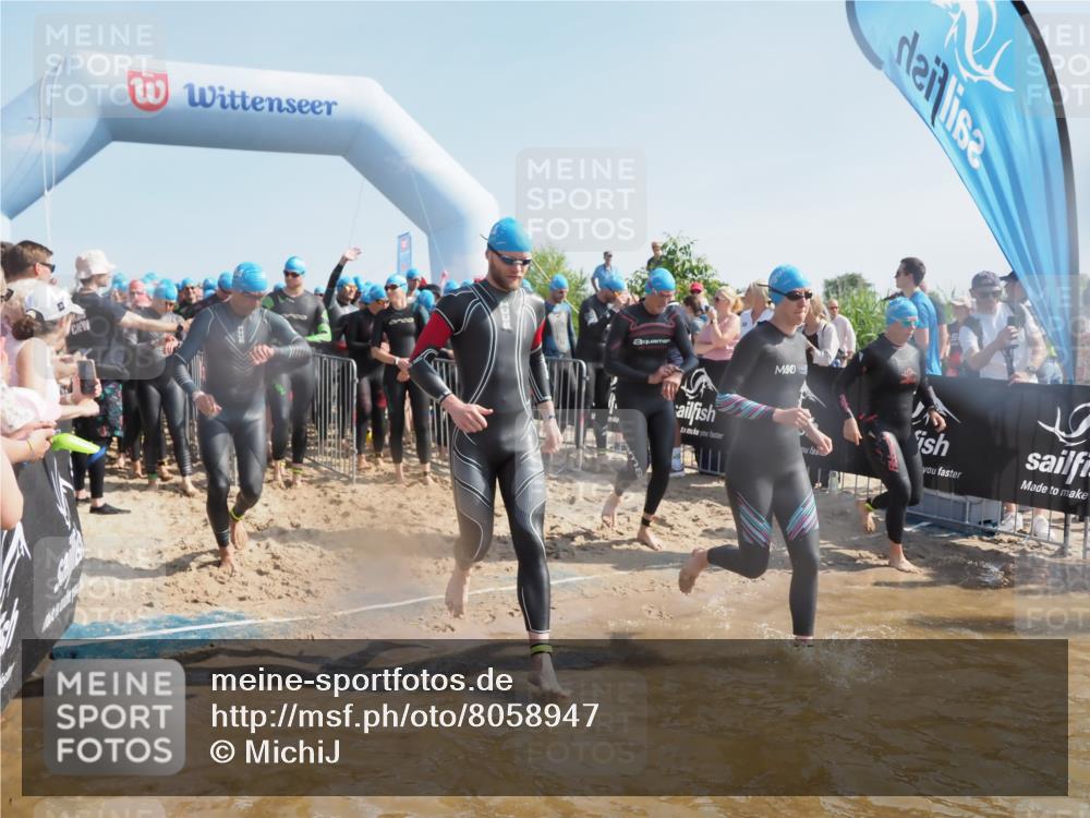 22.06.2025 - Viking Triathlon MichiJ http://msf.ph/oto/8058947 22.06.2025 10:03:47 Schwimmen 26, 62, 77, 79, 108, 148, 157, 296, 396, 451, 456, 495, 619, 635, 648 meine-sportfotos.de