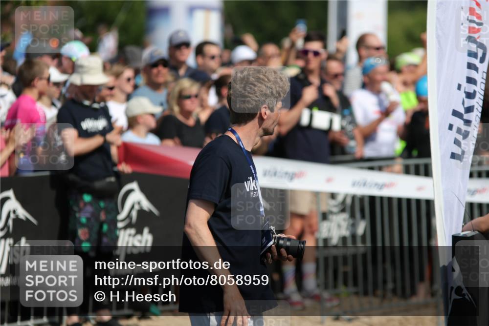 22.06.2025 - Viking Triathlon H.Heesch http://msf.ph/oto/8058959 22.06.2025 09:57:58 Schwimmen  meine-sportfotos.de