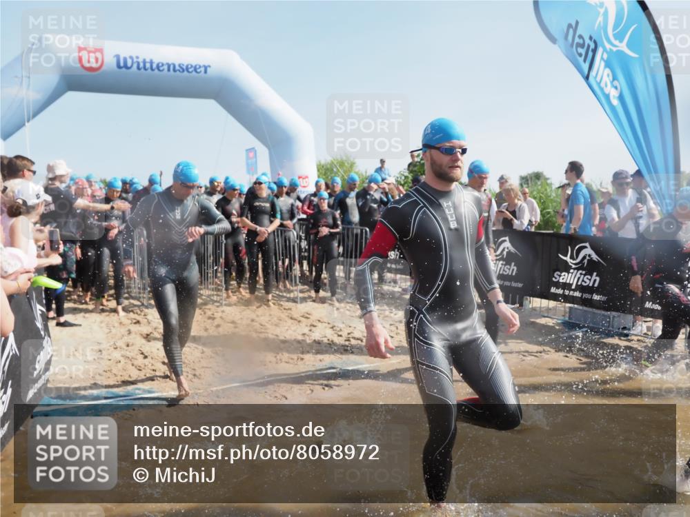 22.06.2025 - Viking Triathlon MichiJ http://msf.ph/oto/8058972 22.06.2025 10:03:47 Schwimmen 26, 62, 77, 79, 108, 148, 157, 296, 396, 451, 456, 495, 619, 635, 648 meine-sportfotos.de