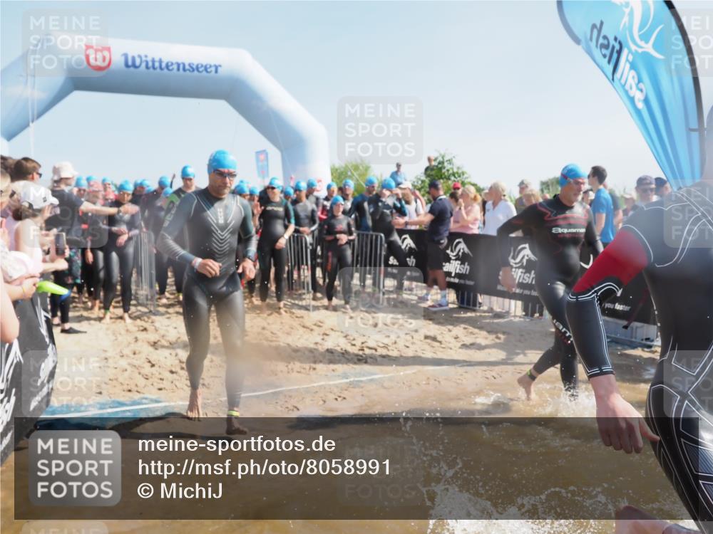 22.06.2025 - Viking Triathlon MichiJ http://msf.ph/oto/8058991 22.06.2025 10:03:48 Schwimmen 26, 62, 77, 79, 108, 148, 157, 296, 396, 451, 456, 495, 619, 635, 648 meine-sportfotos.de