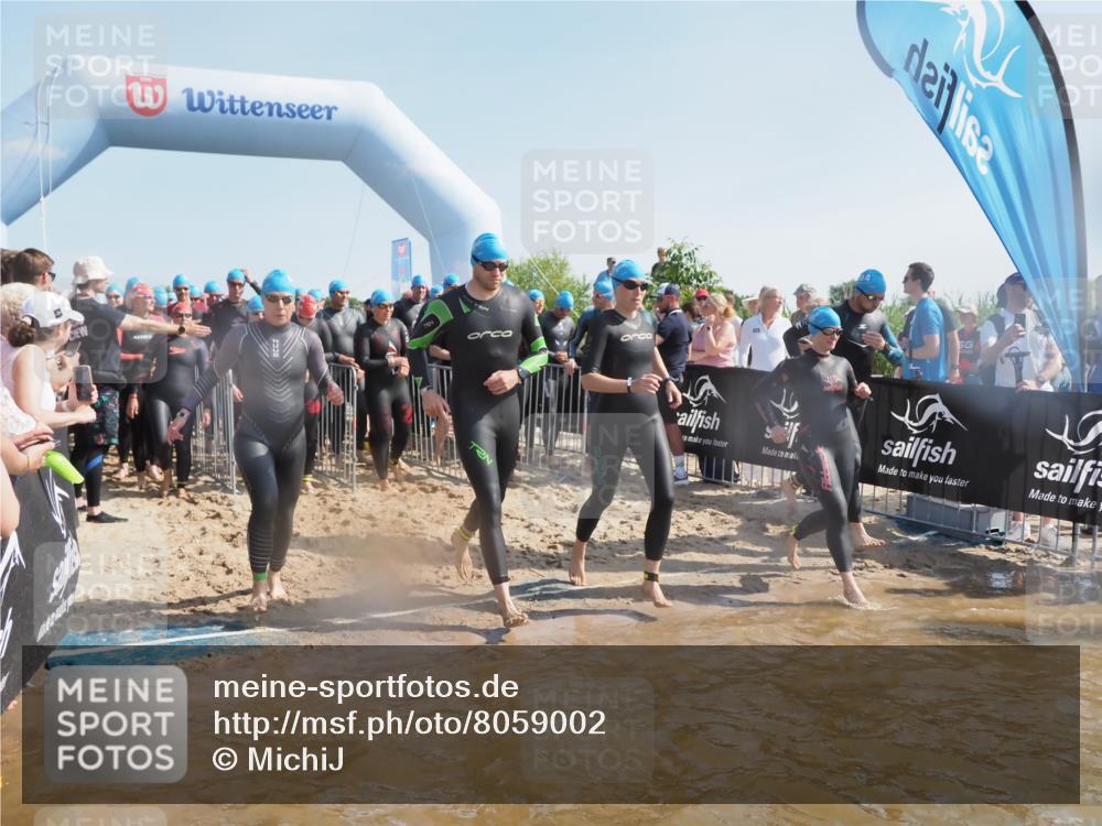 22.06.2025 - Viking Triathlon MichiJ http://msf.ph/oto/8059002 22.06.2025 10:03:52 Schwimmen 26, 54, 77, 108, 157, 215, 242, 296, 336, 383, 396, 451, 456, 495, 648 meine-sportfotos.de