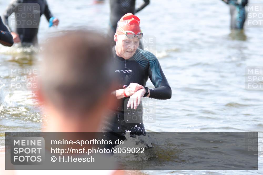22.06.2025 - Viking Triathlon H.Heesch http://msf.ph/oto/8059022 22.06.2025 10:30:13 Schwimmen 132, 175, 203, 374, 381, 491, 626, 643 meine-sportfotos.de
