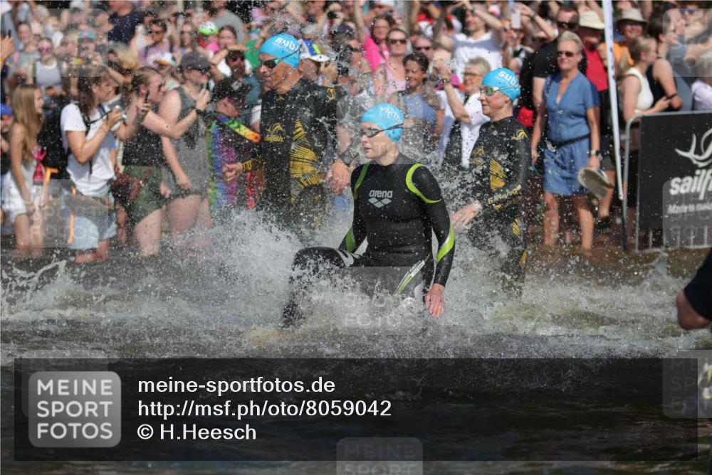 22.06.2025 - Viking Triathlon H.Heesch http://msf.ph/oto/8059042 22.06.2025 10:00:24 Schwimmen 6, 10, 14, 15, 28, 46, 49, 52, 81, 122, 152, 175, 176, 198, 230, 286, 288, 329, 367, 420, 455, 473, 485, 544, 557, 610, 611, 617, 661 meine-sportfotos.de