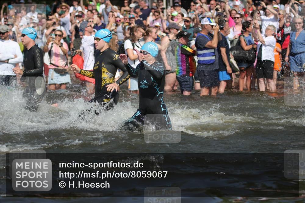 22.06.2025 - Viking Triathlon H.Heesch http://msf.ph/oto/8059067 22.06.2025 10:00:29 Schwimmen 1, 6, 13, 14, 15, 28, 30, 45, 46, 52, 81, 152, 175, 176, 196, 198, 230, 286, 288, 367, 374, 401, 455, 473, 534, 557, 610, 617, 623, 651, 661 meine-sportfotos.de