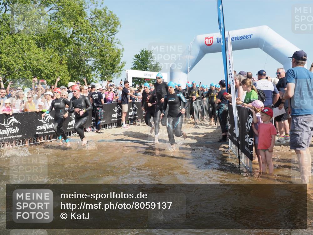 22.06.2025 - Viking Triathlon KatJ http://msf.ph/oto/8059137 22.06.2025 10:00:19 Schwimmen 2, 4, 10, 15, 28, 49, 81, 100, 122, 175, 288, 329, 367, 420, 455, 473, 485, 521, 544, 557, 609, 610, 611, 617 meine-sportfotos.de