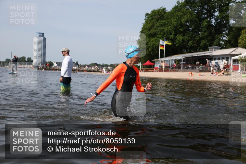 22.06.2025 - Viking Triathlon Michael Strokosch http://msf.ph/oto/8059139 22.06.2025 10:51:06 Schwimmen 308, 436, 484, 523, 543 meine-sportfotos.de