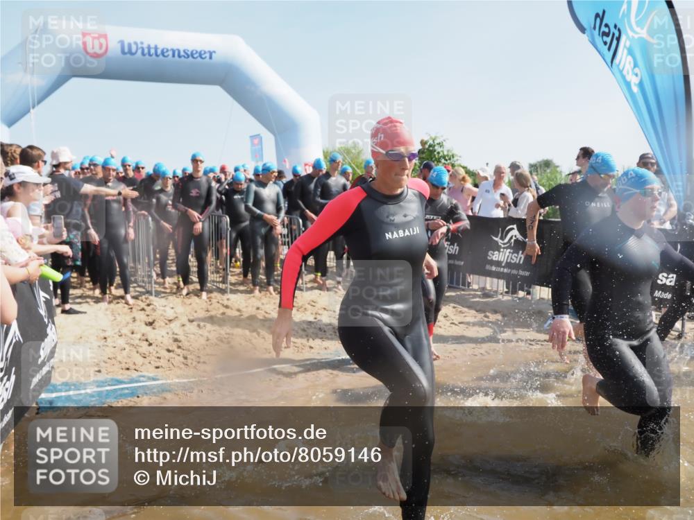 22.06.2025 - Viking Triathlon MichiJ http://msf.ph/oto/8059146 22.06.2025 10:04:02 Schwimmen 54, 215, 220, 240, 242, 313, 315, 336, 370, 383, 433, 448, 614, 639, 657 meine-sportfotos.de