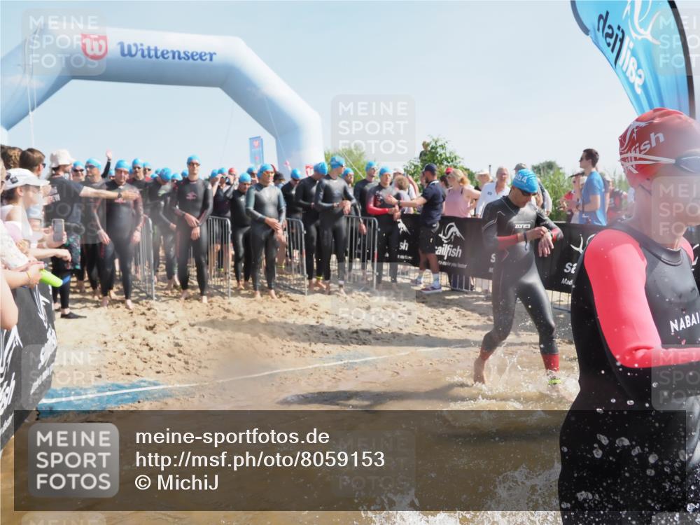 22.06.2025 - Viking Triathlon MichiJ http://msf.ph/oto/8059153 22.06.2025 10:04:02 Schwimmen 54, 215, 220, 240, 242, 313, 315, 336, 370, 383, 433, 448, 614, 639, 657 meine-sportfotos.de