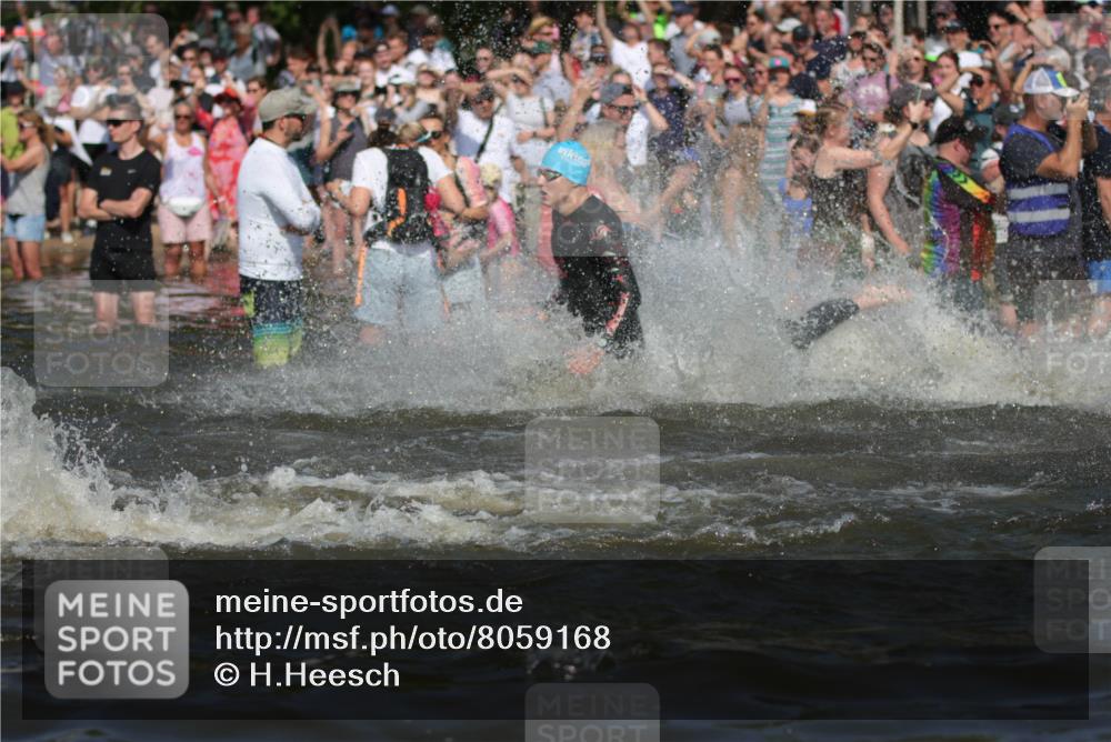 22.06.2025 - Viking Triathlon H.Heesch http://msf.ph/oto/8059168 22.06.2025 10:00:42 Schwimmen 7, 8, 9, 11, 45, 87, 145, 178, 184, 196, 200, 289, 306, 368, 401, 414, 491, 526, 612, 613, 616, 623, 628, 630, 641, 642, 651 meine-sportfotos.de