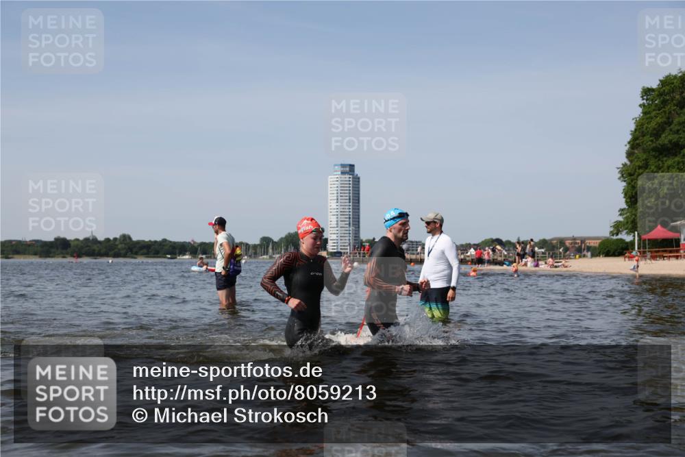 22.06.2025 - Viking Triathlon Michael Strokosch http://msf.ph/oto/8059213 22.06.2025 10:41:14 Schwimmen 94, 153, 314, 376, 390, 496, 631 meine-sportfotos.de