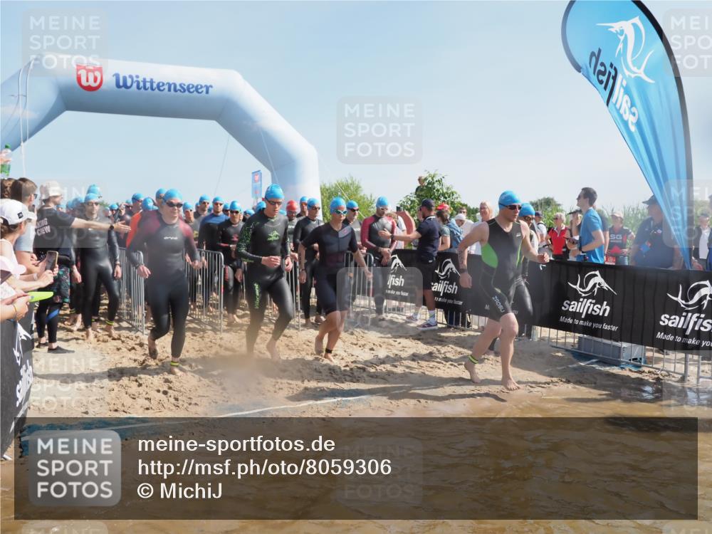 22.06.2025 - Viking Triathlon MichiJ http://msf.ph/oto/8059306 22.06.2025 10:04:17 Schwimmen 115, 141, 142, 156, 185, 195, 199, 253, 276, 351, 377, 408, 474, 493, 529 meine-sportfotos.de
