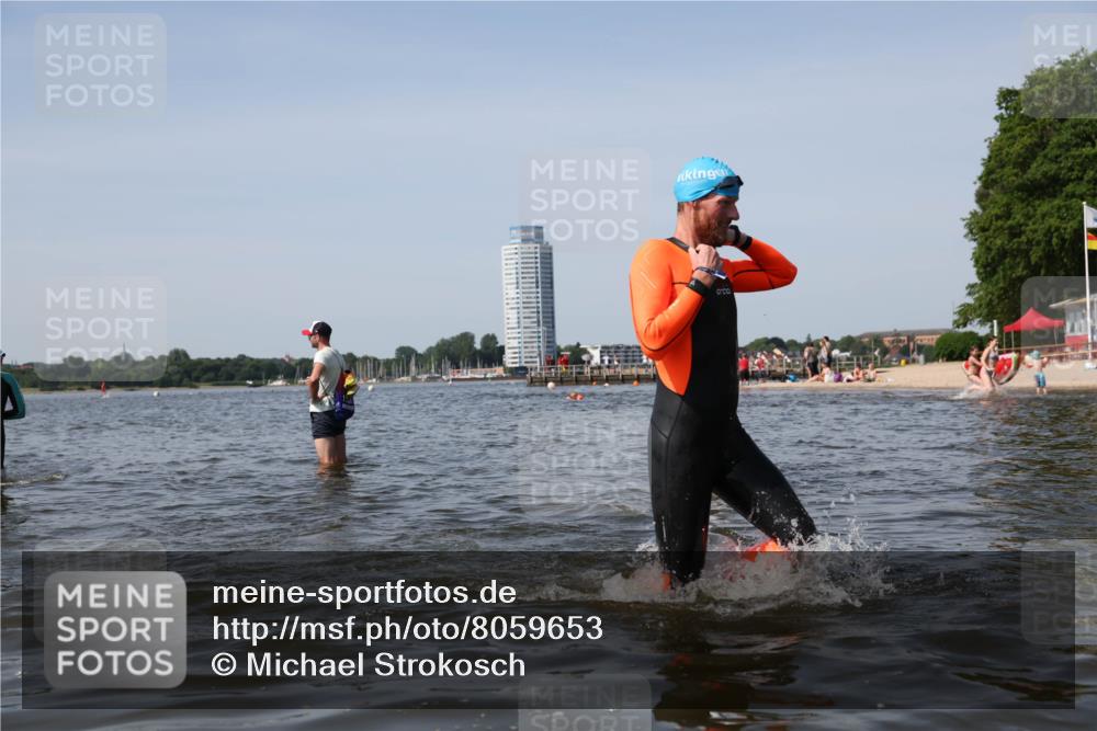 22.06.2025 - Viking Triathlon Michael Strokosch http://msf.ph/oto/8059653 22.06.2025 10:42:08 Schwimmen 78, 159, 199, 281, 290, 460 meine-sportfotos.de