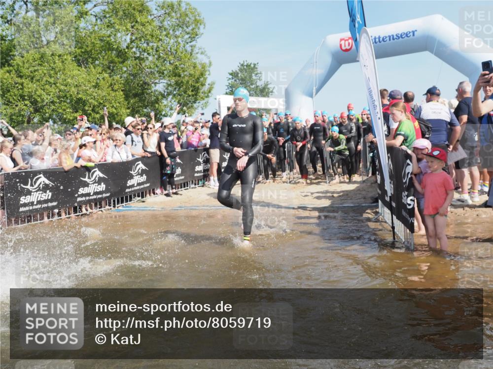 22.06.2025 - Viking Triathlon KatJ http://msf.ph/oto/8059719 22.06.2025 10:00:27 Schwimmen 1, 6, 10, 13, 14, 15, 28, 30, 46, 49, 52, 81, 152, 175, 176, 198, 230, 286, 288, 367, 374, 420, 455, 473, 534, 557, 610, 611, 617, 661 meine-sportfotos.de