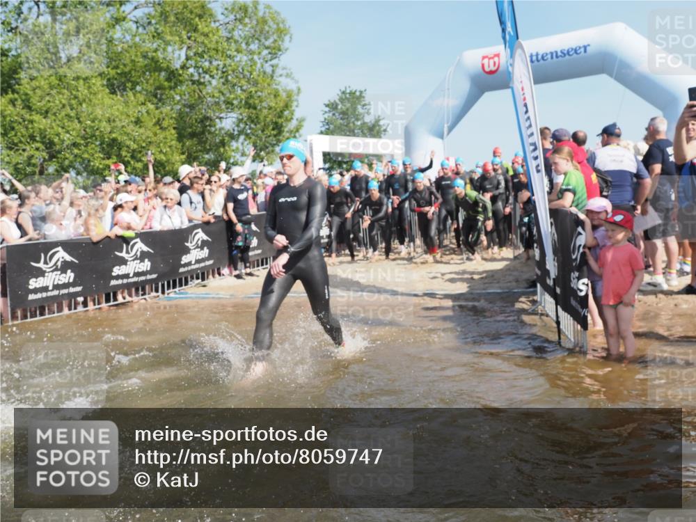 22.06.2025 - Viking Triathlon KatJ http://msf.ph/oto/8059747 22.06.2025 10:00:27 Schwimmen 1, 6, 10, 13, 14, 15, 28, 30, 46, 49, 52, 81, 152, 175, 176, 198, 230, 286, 288, 367, 374, 420, 455, 473, 534, 557, 610, 611, 617, 661 meine-sportfotos.de