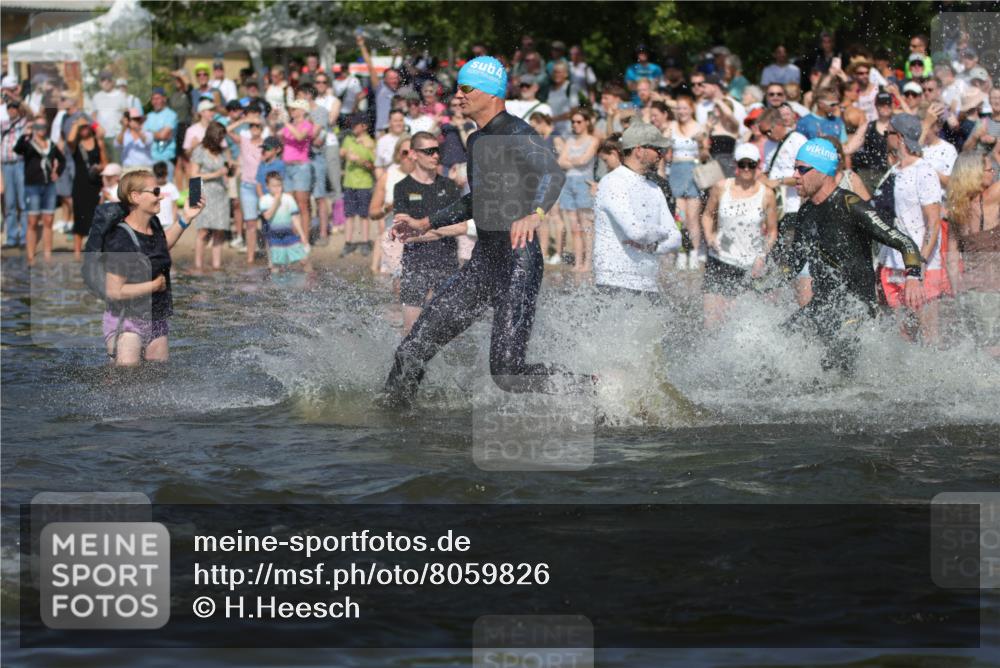 22.06.2025 - Viking Triathlon H.Heesch http://msf.ph/oto/8059826 22.06.2025 10:01:31 Schwimmen 99, 162, 203, 216, 224, 226, 237, 272, 381, 393, 399, 461, 507, 510, 626 meine-sportfotos.de