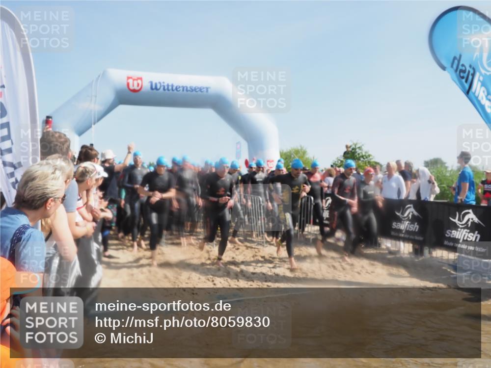 22.06.2025 - Viking Triathlon MichiJ http://msf.ph/oto/8059830 22.06.2025 10:05:06 Schwimmen 94, 197, 232, 291, 362, 386, 388, 395, 407, 416, 423, 500, 605, 620, 627 meine-sportfotos.de