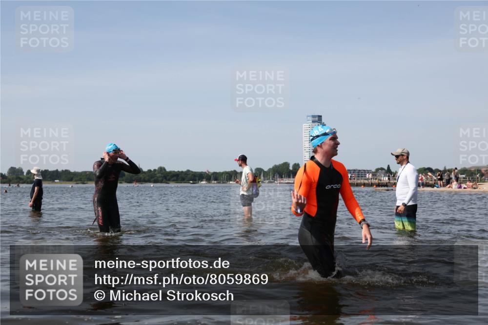 22.06.2025 - Viking Triathlon Michael Strokosch http://msf.ph/oto/8059869 22.06.2025 10:42:28 Schwimmen 16, 55, 65, 192, 281, 318, 326, 427, 465 meine-sportfotos.de
