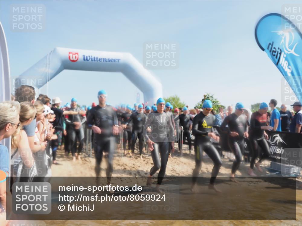 22.06.2025 - Viking Triathlon MichiJ http://msf.ph/oto/8059924 22.06.2025 10:05:13 Schwimmen 94, 171, 172, 232, 291, 346, 386, 388, 389, 395, 418, 500, 605, 627 meine-sportfotos.de