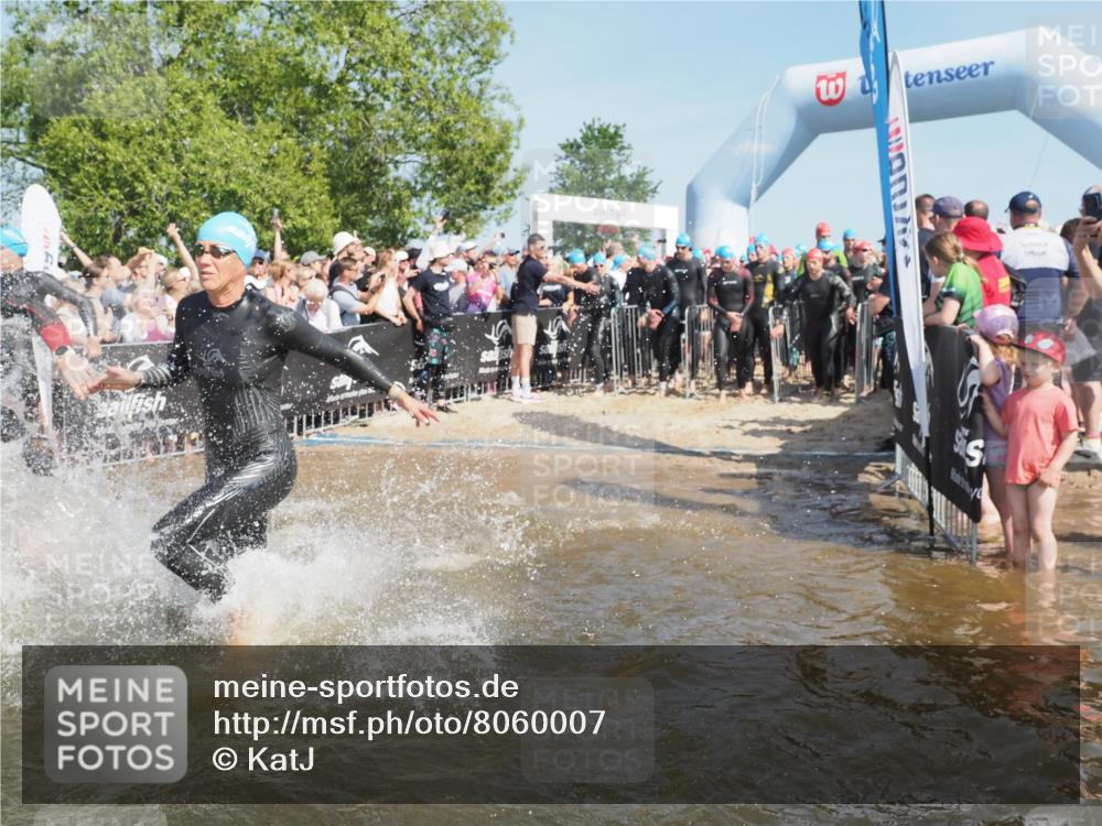 22.06.2025 - Viking Triathlon KatJ http://msf.ph/oto/8060007 22.06.2025 10:00:30 Schwimmen 1, 6, 13, 14, 15, 28, 30, 45, 46, 52, 87, 152, 175, 176, 196, 198, 230, 286, 288, 367, 374, 401, 455, 473, 534, 557, 610, 617, 623, 651, 661 meine-sportfotos.de