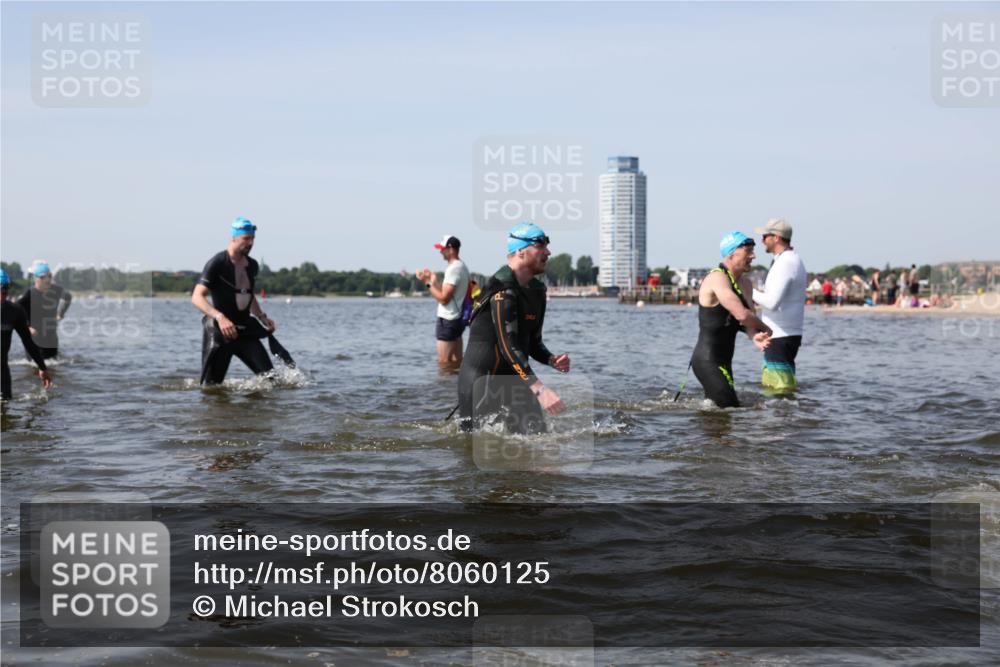 22.06.2025 - Viking Triathlon Michael Strokosch http://msf.ph/oto/8060125 22.06.2025 10:43:03 Schwimmen 66, 109, 110, 128, 133, 167, 186, 309, 328, 358, 450, 489 meine-sportfotos.de