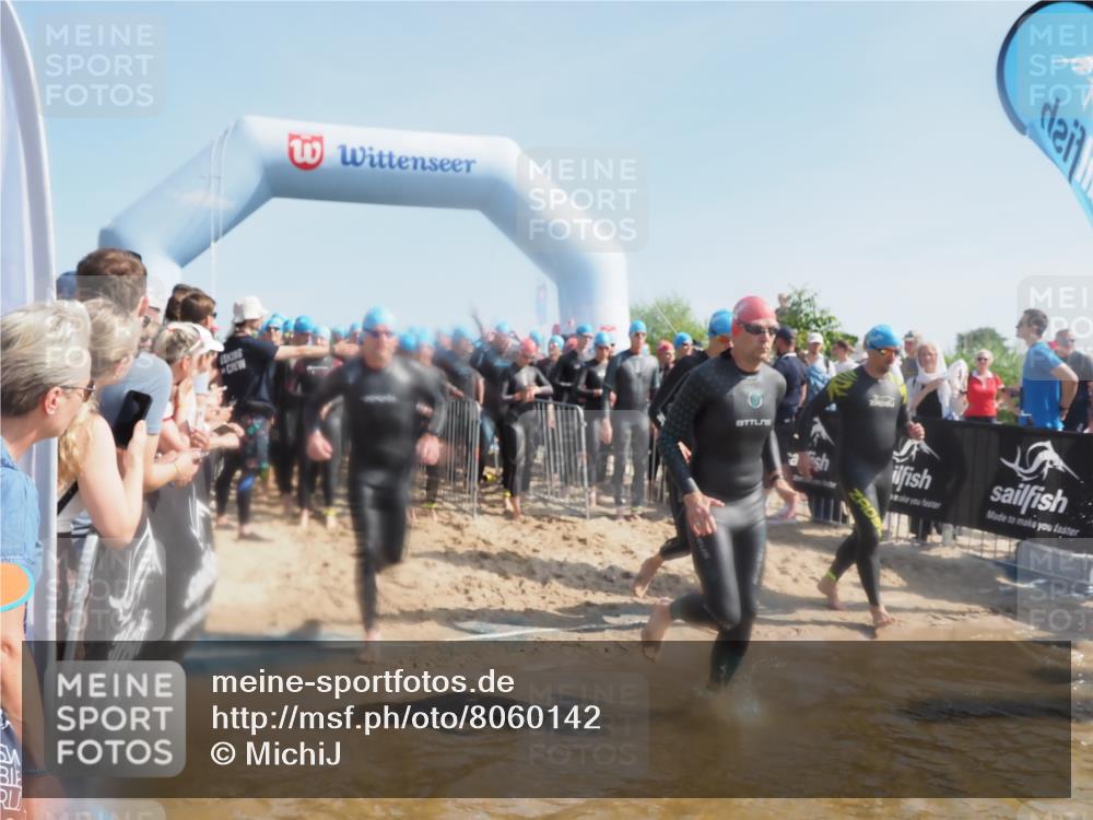 22.06.2025 - Viking Triathlon MichiJ http://msf.ph/oto/8060142 22.06.2025 10:05:27 Schwimmen 57, 59, 61, 138, 150, 167, 181, 228, 314, 437, 536, 538, 601, 654, 655 meine-sportfotos.de