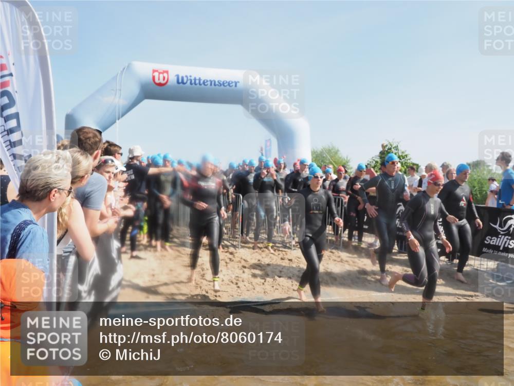 22.06.2025 - Viking Triathlon MichiJ http://msf.ph/oto/8060174 22.06.2025 10:05:31 Schwimmen 22, 150, 167, 181, 210, 228, 314, 437, 439, 462, 538, 601, 603, 654, 655 meine-sportfotos.de